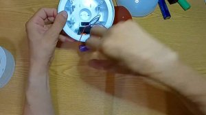 Замена аккумулятора в кемпинговом фонаре