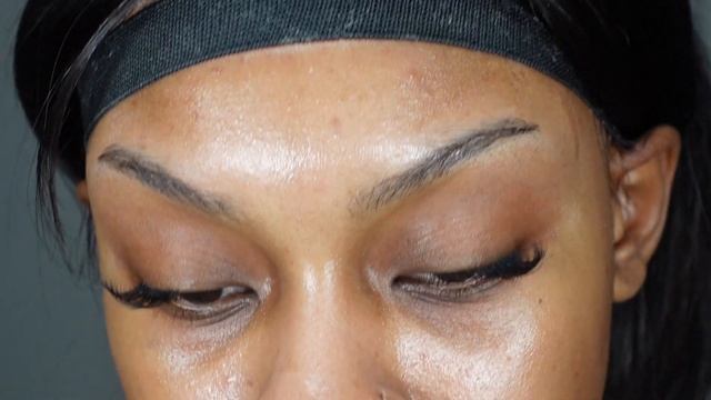 DIY LASH EXTENSIONS AT HOME | HOW TO APPLY LASH CLUSTERS | BEGINNER FRIENDLY @quewellash1538 смотреть онлайн