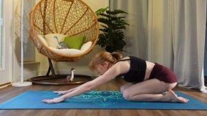 4K Abs & Hips Morning Stretching & Yoga with Sierra Ky