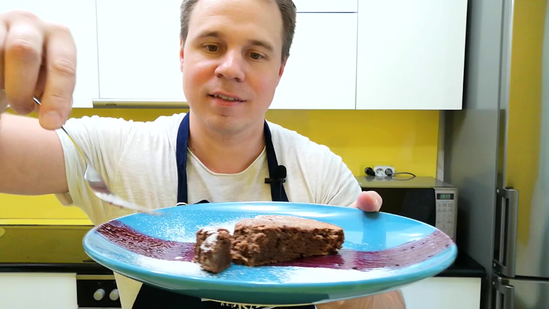 Банановый пирог/Очень вкусный и быстрый пирог смотреть онлайн