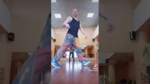 САМЫЕ ЛЁГКИЕ БАЗОВЫЕ ДВИЖЕНИЯ ШАФЛ ТАНЦА ДЛЯ НОВИЧКОВ/ ВИДЕО УРОКИ ТАНЦЕВ ШАФФЛ SHUFFLE DANCE.