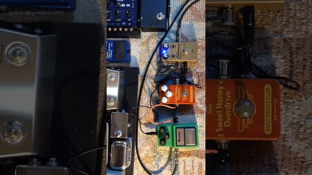 Ibanez TS-9 vs MAD PROFESSOR Sweet Honey Overdrive vs LOVEP смотреть онлайн