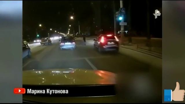 Эти видеоролики просмотрели миллионы людей Снятые на мобильные телефоны и любительские камеры, они смотреть онлайн