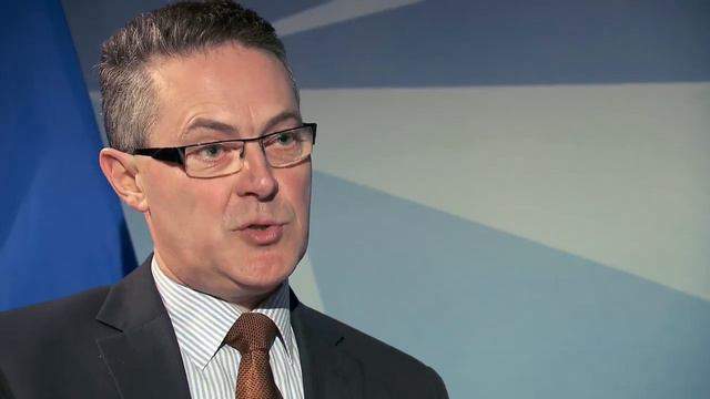 NATO Review - Smart Defence: what does it mean? смотреть онлайн