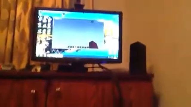 Баг в майнкрафте крипер на Мирой сложности