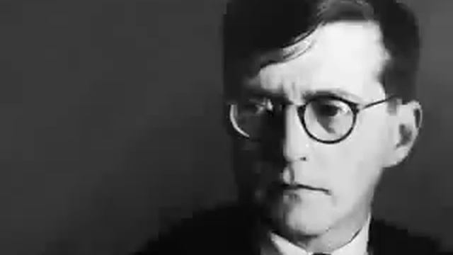 Shostakovich String Quartet No. 8 in C Minor (III) смотреть онлайн