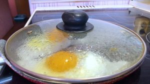 Идеальная яичница глазунья без соплей(яишница) | Как поджарить яйца