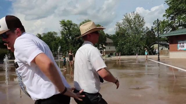 The Git Up Blanco Brown смотреть онлайн