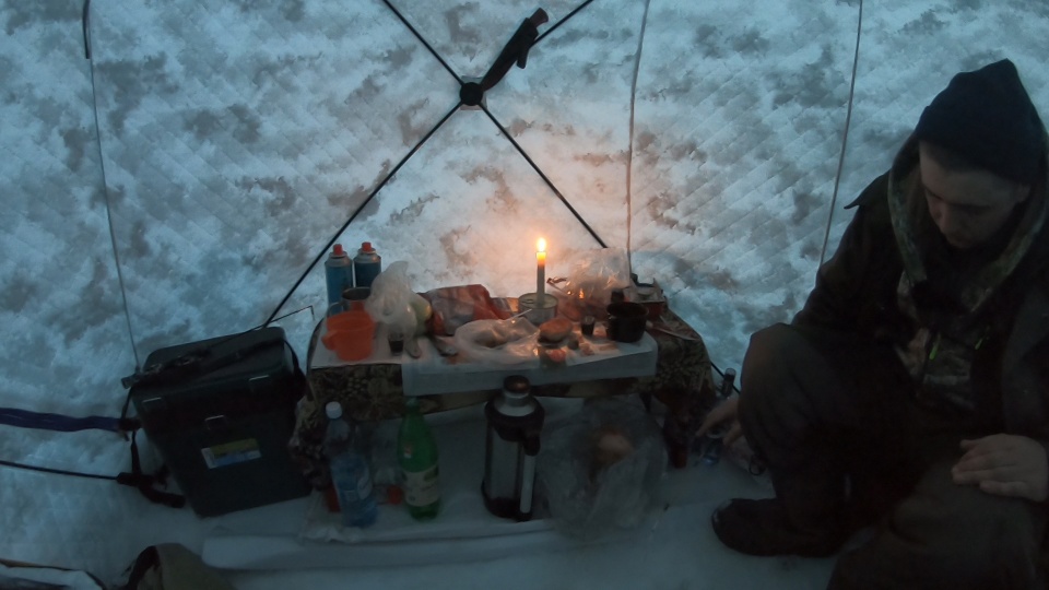 Рыбалка в палатке выжить любой ценой Рыбалка на окуня и судака смотреть онлайн