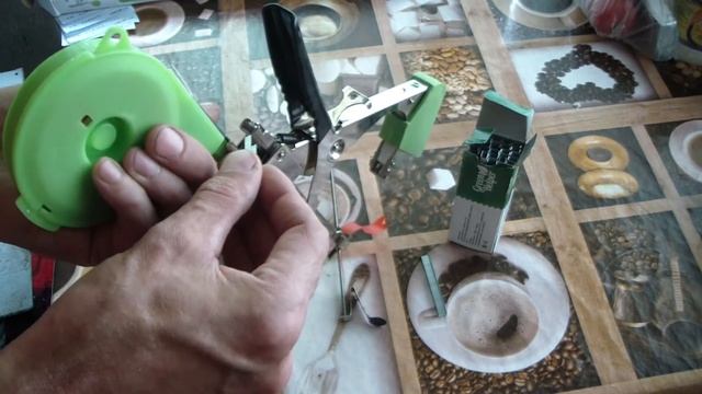 Подвязчик тапенер Tapetool . подготовка к работе. Подвязка винограда. смотреть онлайн