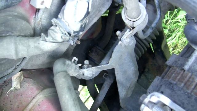 Замена сайлентблоков поперечной тяги Mitsubishi colt V + как высверлить закаленный болт смотреть онлайн