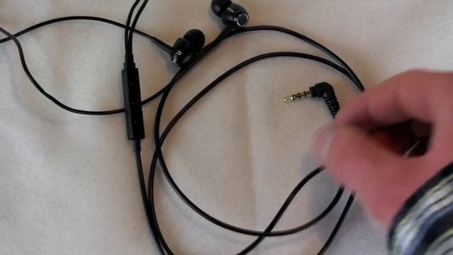 Denon AH-C560R In-Ear Headphone Review смотреть онлайн