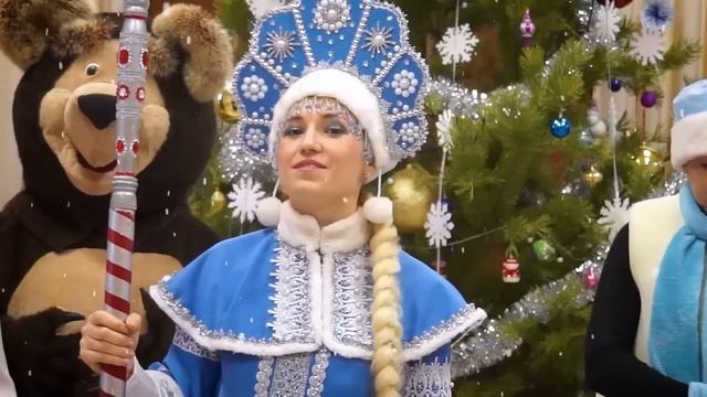 Новогодняя сказка Приключения Маши и Медведя смотреть онлайн