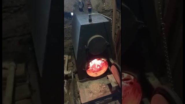 Диво Изуран работает на угле! смотреть онлайн
