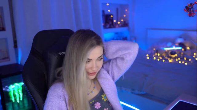 Писю больно...[#Twitch, #Стрим, #Аринян] смотреть онлайн