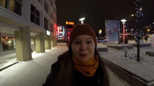 Финляндия Рованиеми обзор рождественского центра города и аэропорта. Родина Санта Клауса. смотреть онлайн