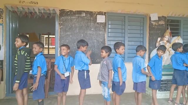 Communication gap game indoor sports смотреть онлайн