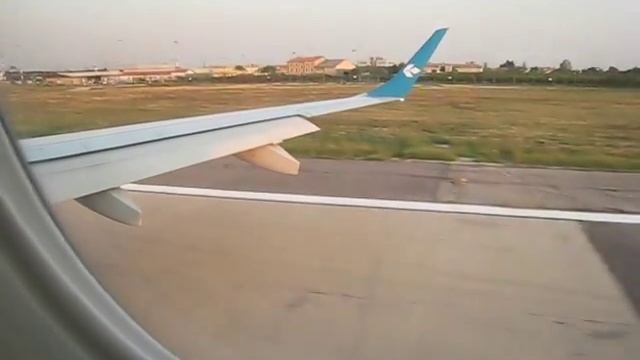 Verona airport, Italy - VRN/LIPX - Arrival Air Dolomiti E195 from Frankfurt, Germany - 27.09.2009 смотреть онлайн