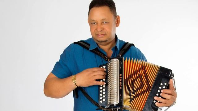 LA MORENA MIA - LUPE VALERIO смотреть онлайн