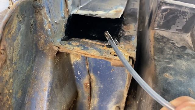 Early Bronco restoration episode 9 - Rust Repair смотреть онлайн