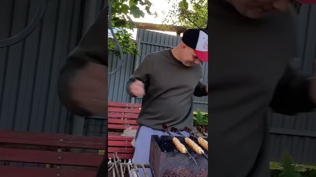 Как на счет люля?? #food #мужготовит #мясо #кебаб #люлякебаб смотреть онлайн