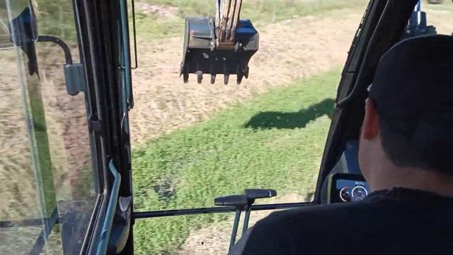 Escavadeira Hyundai 180 na limpeza de valo EP. 51 смотреть онлайн