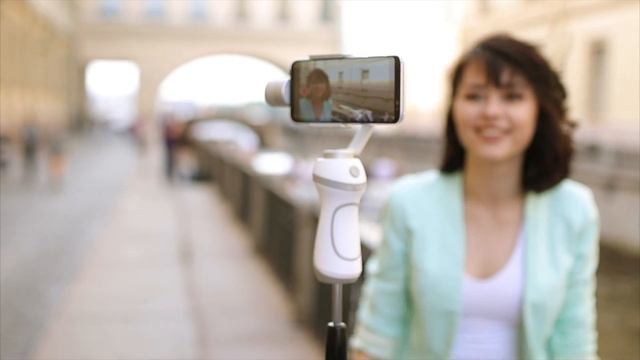 Стабилизатор трехосевой для смартфона Feiyu Vimble C обзор от Фотосклад.ру смотреть онлайн