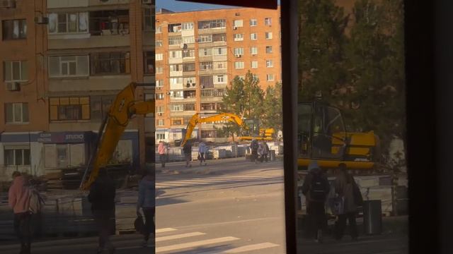 Луганск Москва, Ремонт фонтана. Городок ОР 7 ноября 2023 ?#москвалуганск #луганскновости #луганск смотреть онлайн