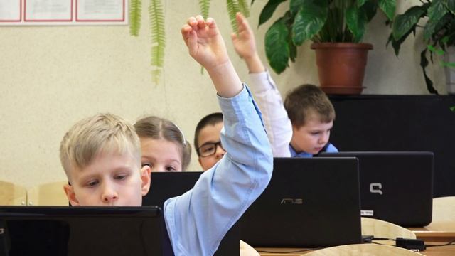 Программирование в среде "Scratch" для школьников 7-9 лет