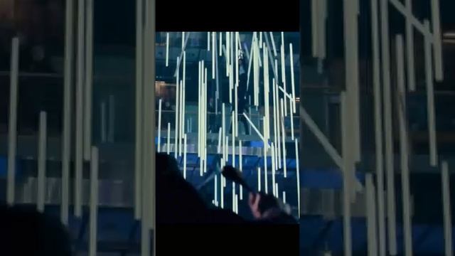 Том Холленд не может выйти из роли смотреть онлайн