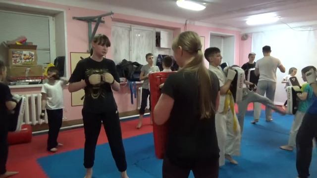 Климовская Федерация Киокусинкай Каратэ. Западная, 12. Тренировки апрель 2018 года смотреть онлайн