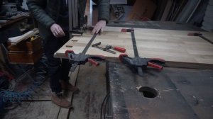 Стол из старого дубового паркета / Table made of old oak parquet