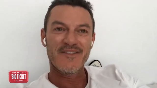 Люк Эванс для Variety - интервью на русском / озвучка ArtiShoks смотреть онлайн