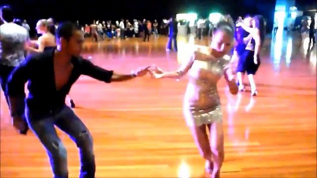 Cherry Pink and Apple Blossom White by Louis Guglielmi смотреть онлайн