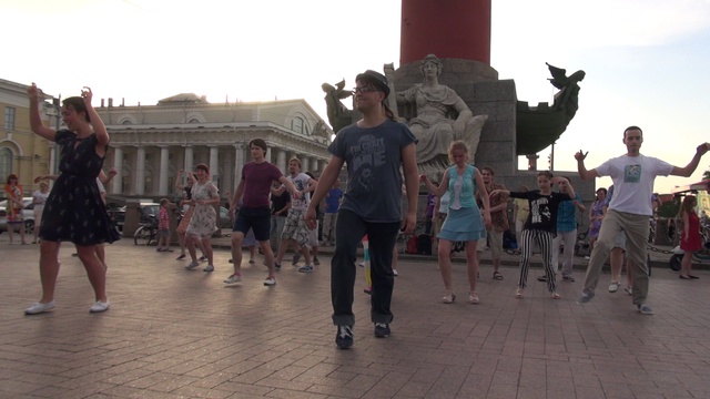 Jitterbug Stroll на Стрелке В.О.