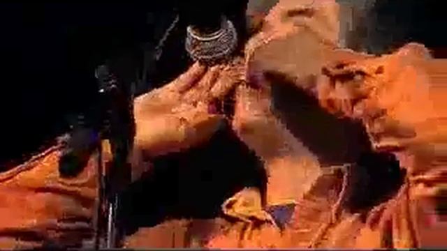 Leo Tadagawa playing Chinese Jew's harp смотреть онлайн