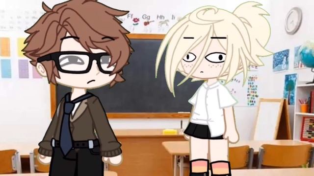 Коротко : почему у меня 2 в четверти ?? || Gacha club || @bonya856 смотреть онлайн