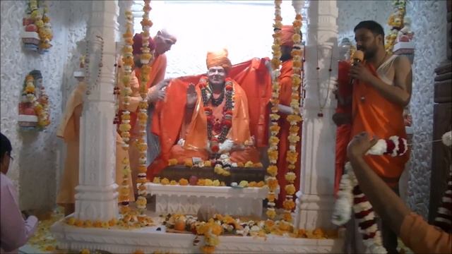 Inauguration of HOLY GURUJI’S Statue in OM ASHRAM смотреть онлайн
