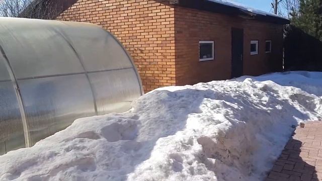 мотобуксировщик Гладиатор в мокром снегу. +9' смотреть онлайн