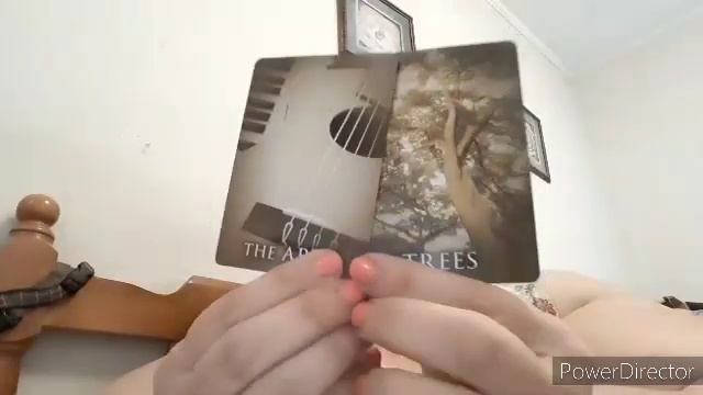 A Past Life Oracle Card Reading смотреть онлайн