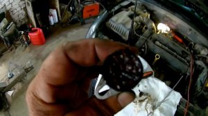 Стук распредвалов (фазовращателей) на Шевроле Круз. Что делать? Чистим электроклапаны.