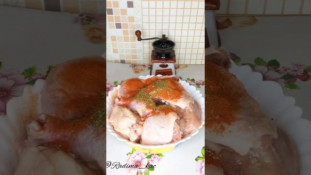 Жаренная курица в духовке смотреть онлайн