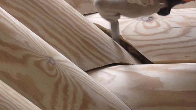 влог: конопатка углов сруба. Что с деревянным домом в мороз смотреть онлайн