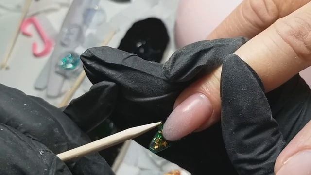 Стразы/Выкладной френч /коррекция выкладного френча