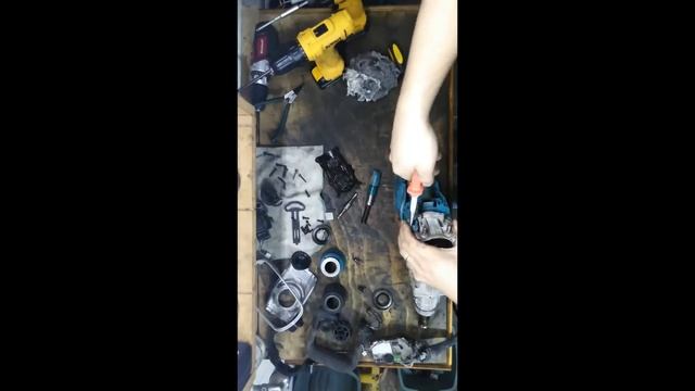 MAKITA HR4013C DESARME QUIAN F смотреть онлайн
