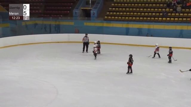 Шахтер 15 (Прокопьевск) - Металлург 15 (Новокузнецк) смотреть онлайн