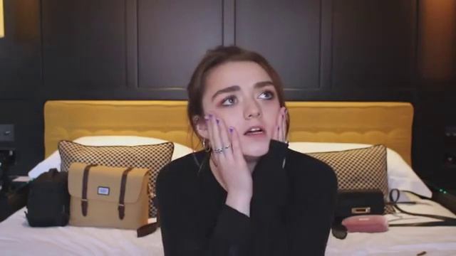 Чем пахнет Софи Тёрнер? смотреть онлайн