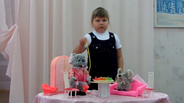 Басня " Две подруги " смотреть онлайн