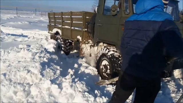 ГАЗ --66 со сломанным задним ходом! смотреть онлайн