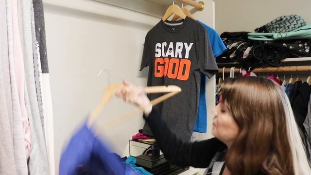 CLOSET PURGE AND ORGANIZATION // CLEANING MOTIVATION // POWER HOUR CLEANING смотреть онлайн